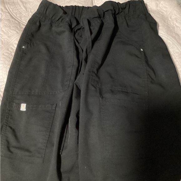 Scrubstar shirt and bottoms-size M - Picture 10 of 10